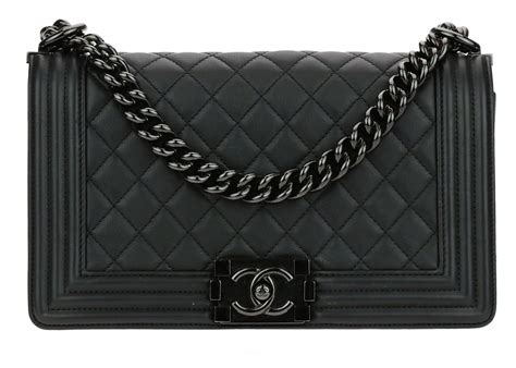 18c chanel boy